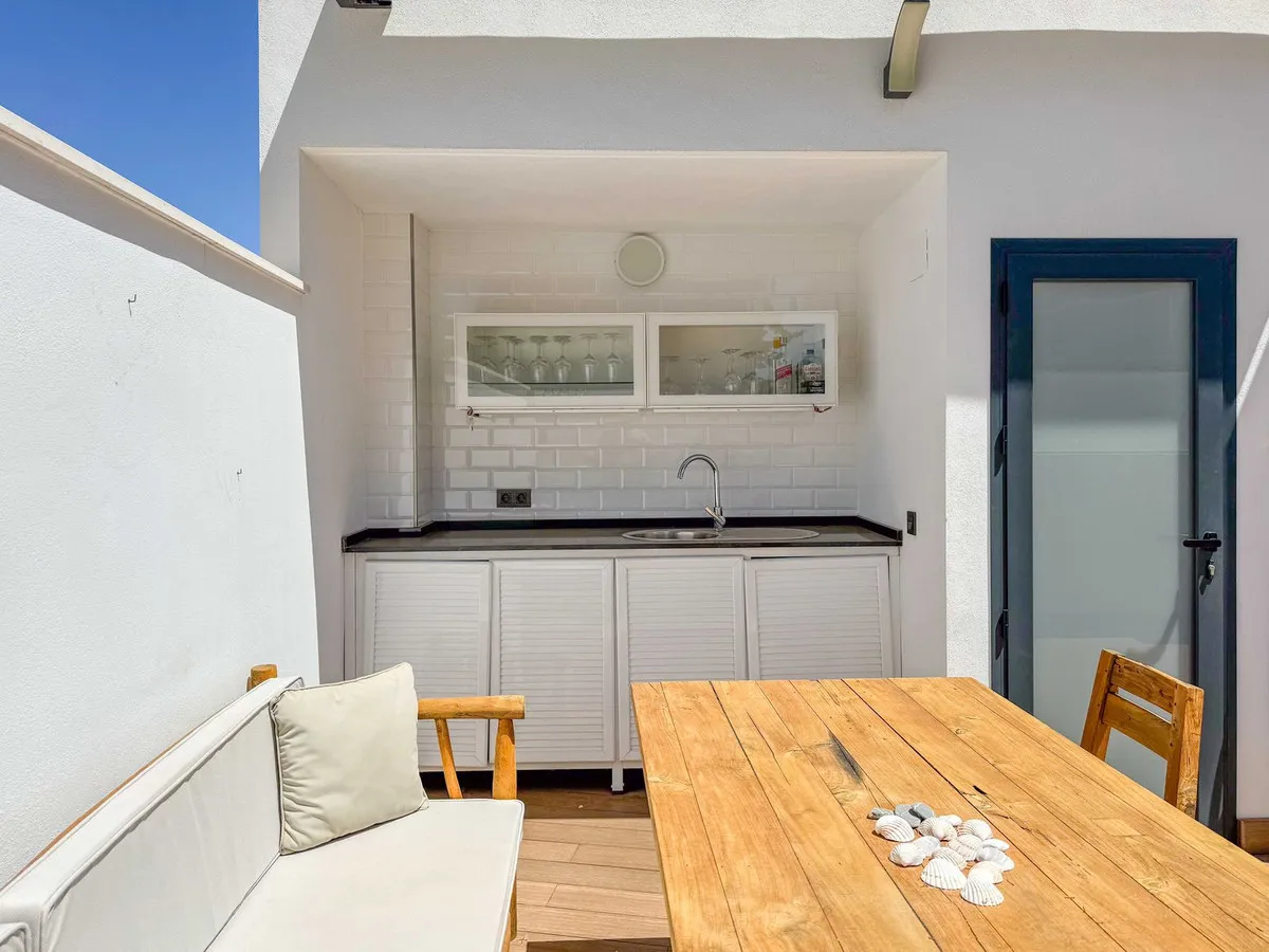 dd48401b-0fae-417c-b30b-7f09aac12617