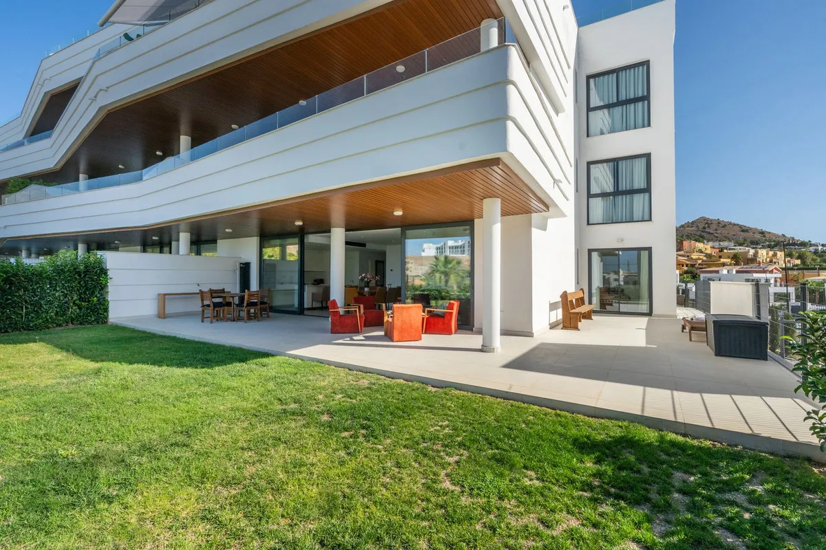 1c7d9b9c-4efe-443e-b6c3-5135850cc4a8