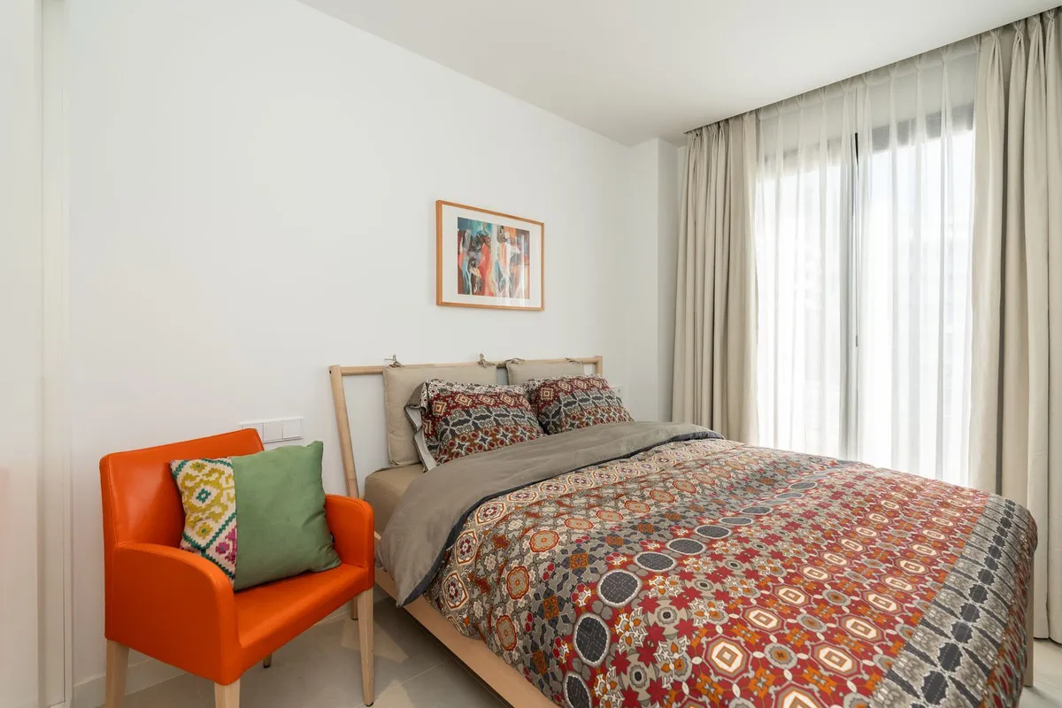 83748659-18fc-4c69-b462-53f7c9ba31af