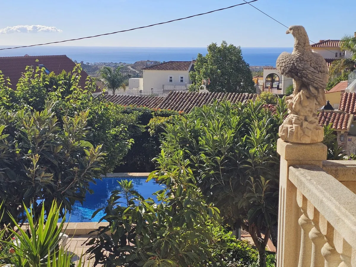 738e5add-c2f3-4384-80ca-b15fef339935