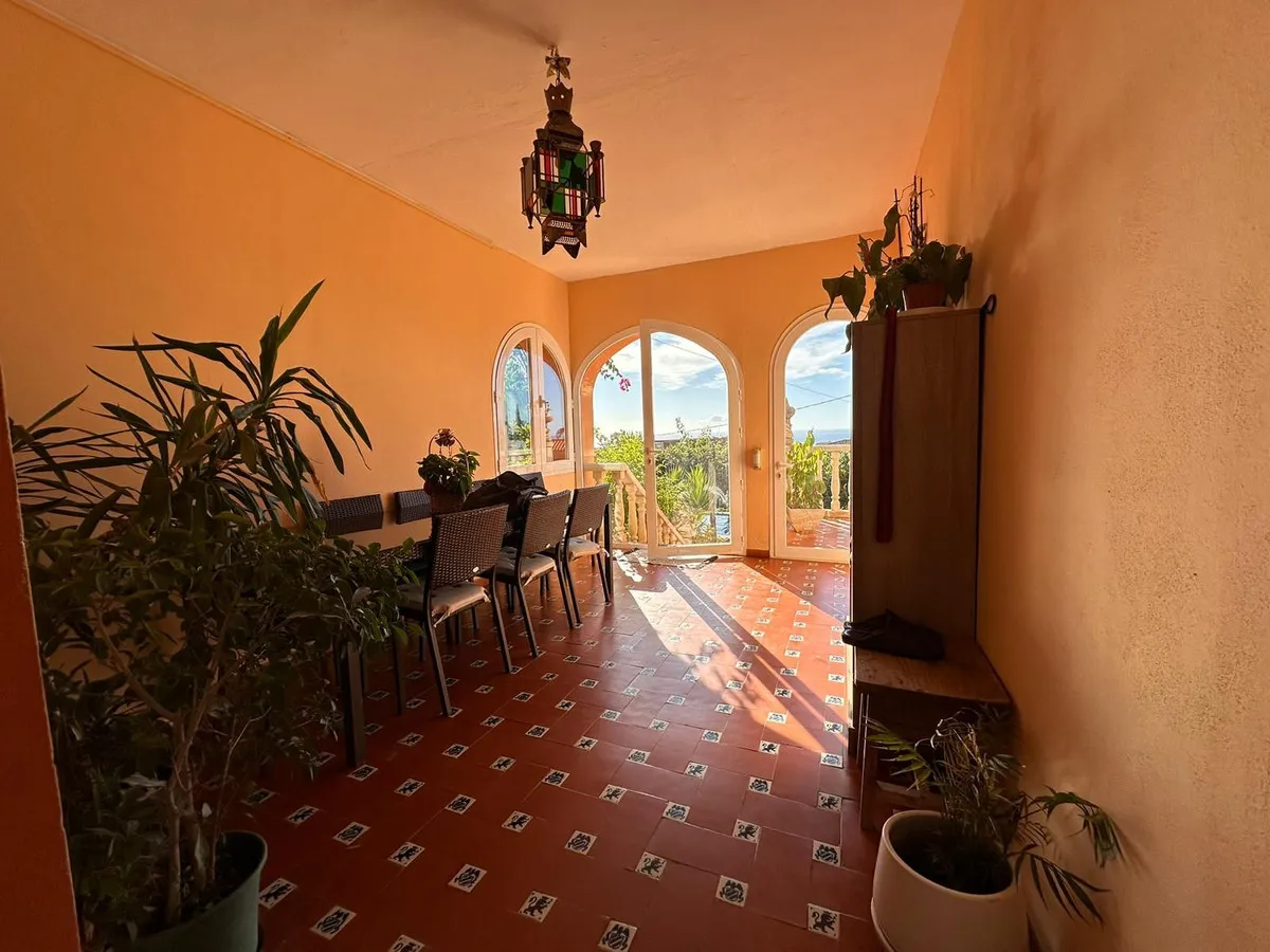 95ae3833-9f3d-41ea-8e39-1c350b7c2c4b