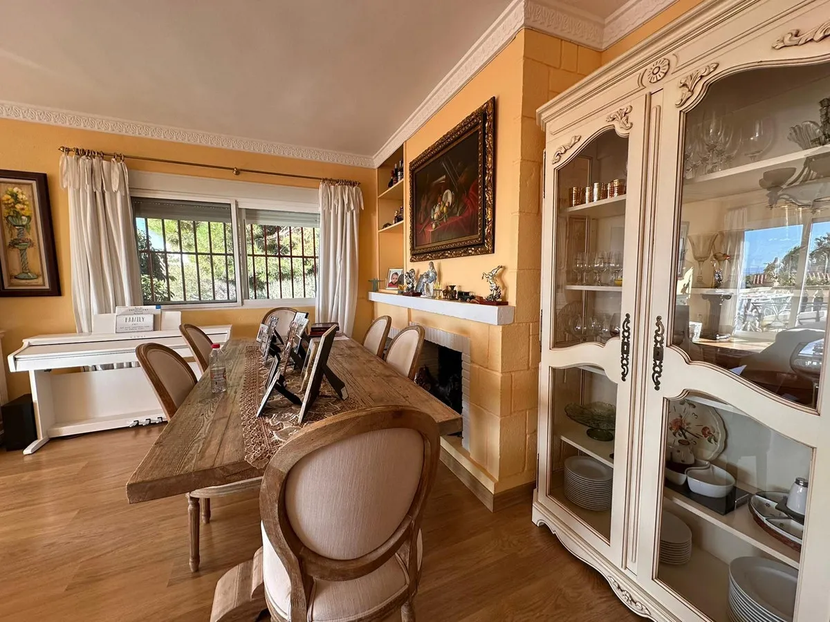 c3f7814f-e8c4-46b6-9c43-48ff45ee76f1