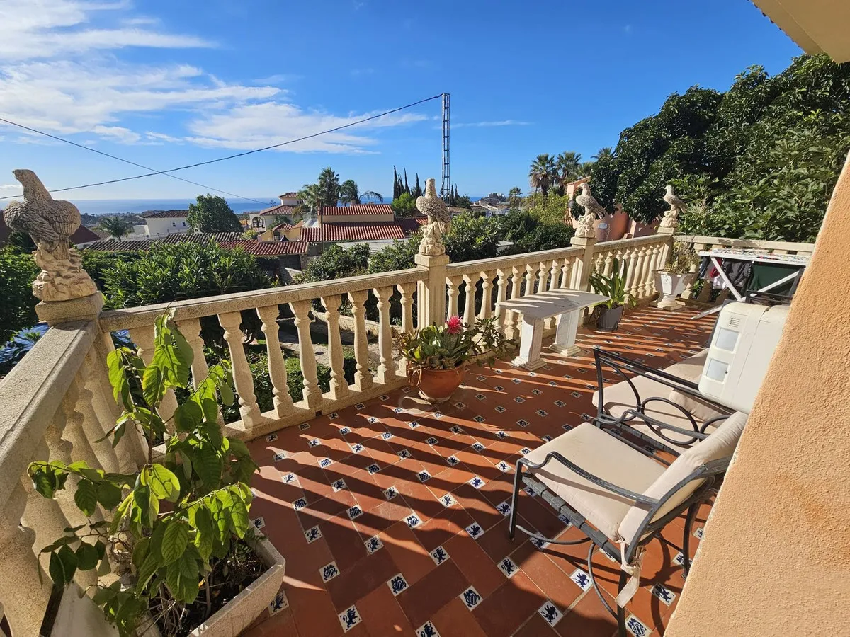 f1942403-1e04-4254-8760-6b7559c82965