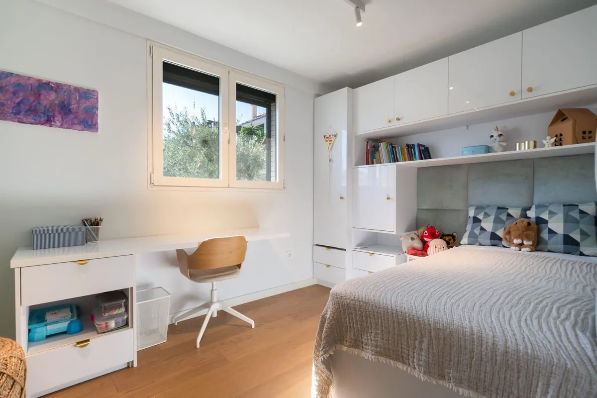 6feaf54c-6c2a-49fd-8c48-96670f93f4d6