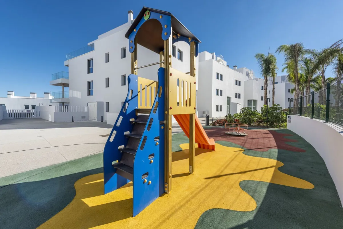 7062124e-6722-4b42-a953-e7fcdee07c19