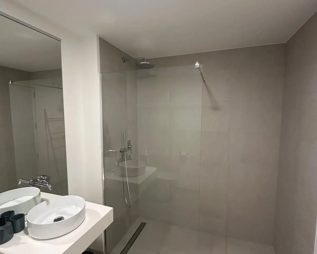 9cccaef8-8580-4c04-96e4-7974b343ac04