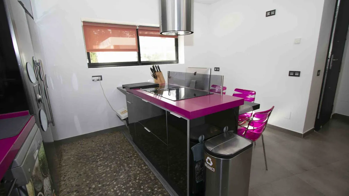 0ace46e9-8119-4946-bafb-f7ae57fe40e9