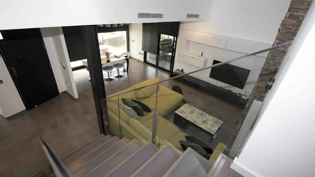 2bd723ab-6879-484f-9688-947673accc09