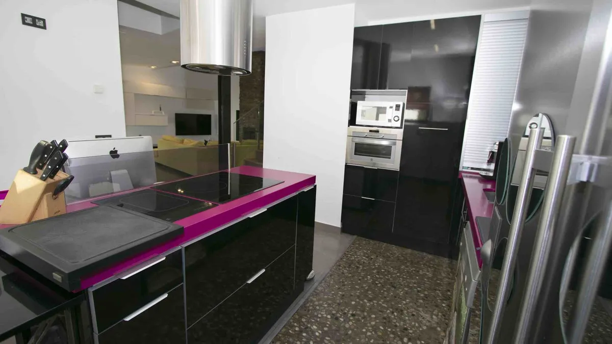 4a4750f9-66e7-489f-bb95-51d4d456183a