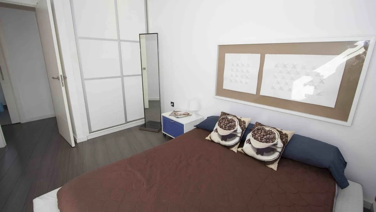 c0ce0de0-3125-4003-a5c2-3b1e867ebbc9