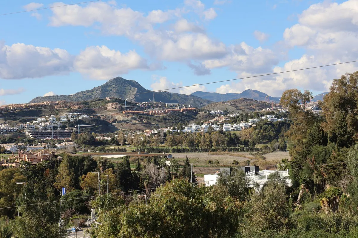 9781afdb-03bd-41cf-8bed-65588f86fda2