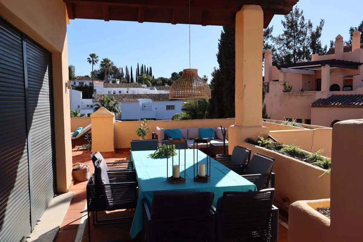 c0a12200-d132-402b-8241-ccbaf1b04aa9