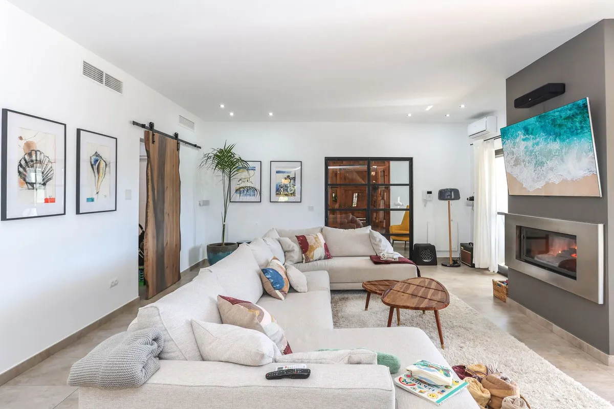 0df82929-905e-4ebf-a13d-03c92639d7f2