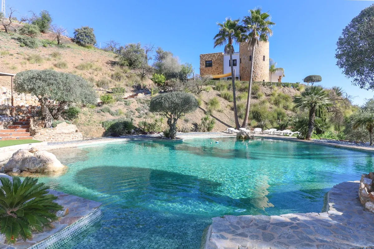 11b41be3-5f62-4a5c-80d9-d3d49c9ca163