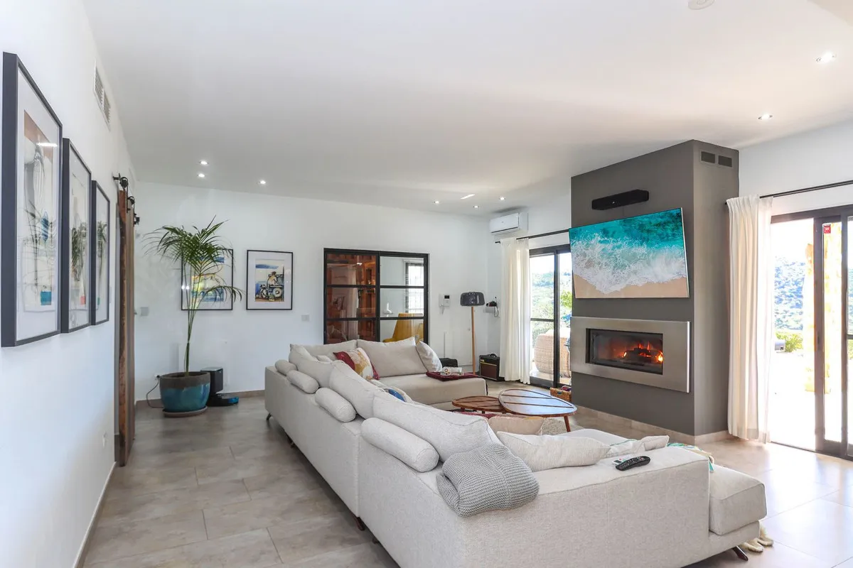 14870132-db9c-435b-b804-37a615f29433