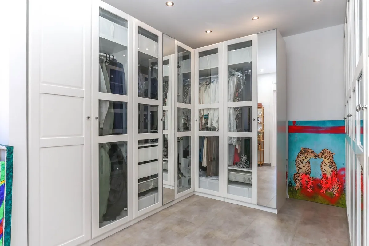 93f8735b-0a8d-4e93-82dc-0e15b9f8dc27