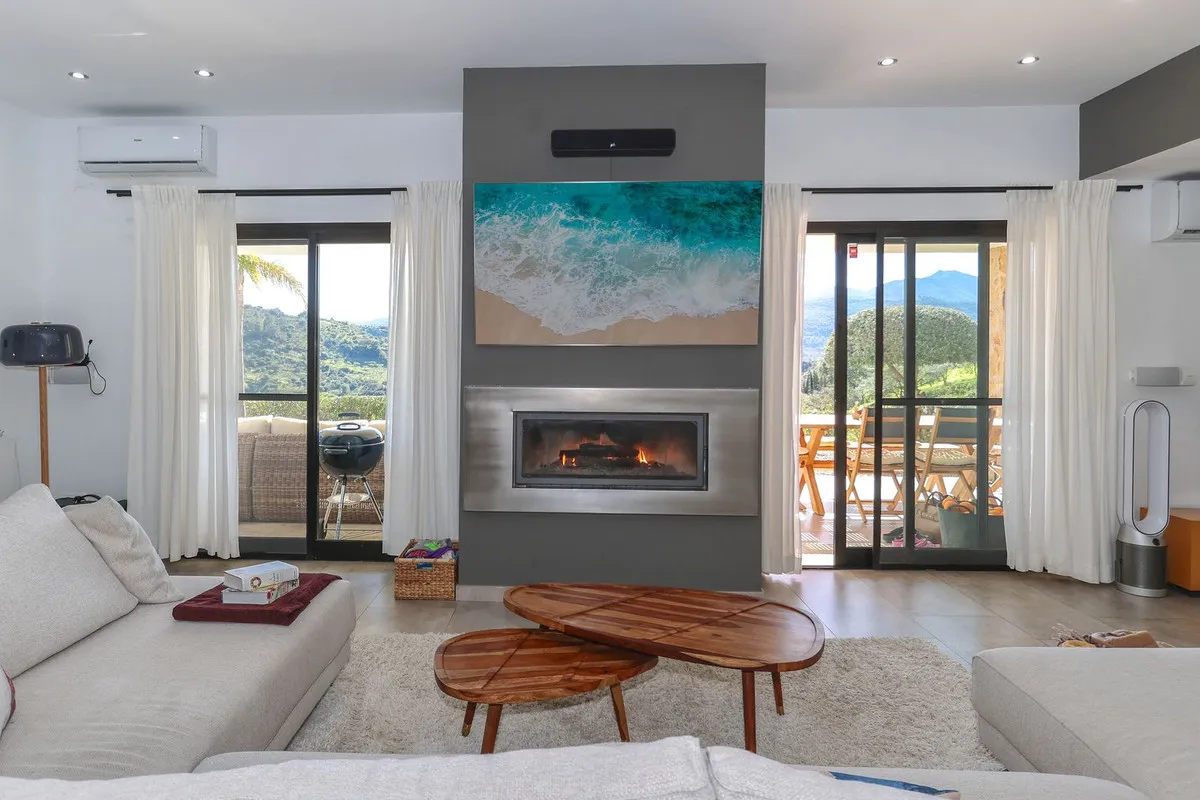 c78d7f51-f0dd-4728-8590-a59ccb76850c