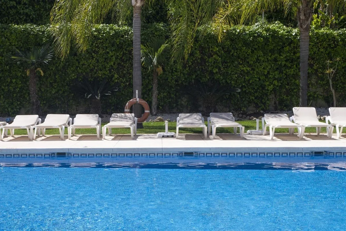 57d4c9db-57f1-45b4-bb38-ba6a7087cecc