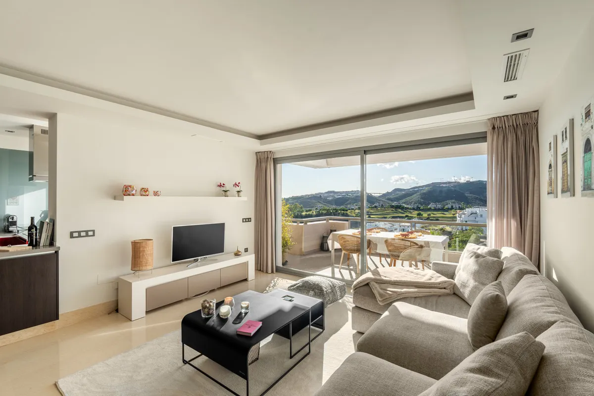 d6e8b598-d612-4d29-88a2-e5ee5e752740