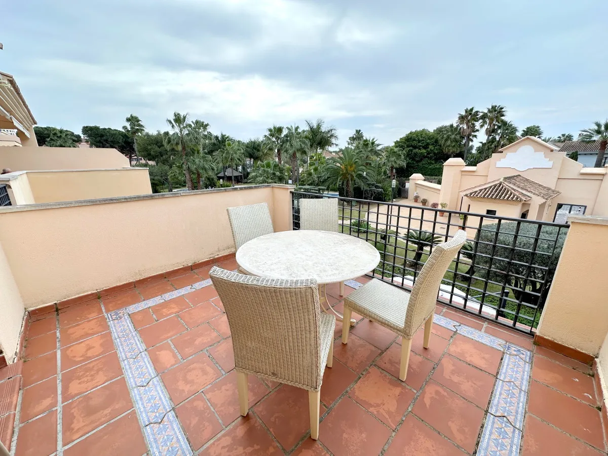 bf12d8d9-88fd-452a-887a-238f87734b79