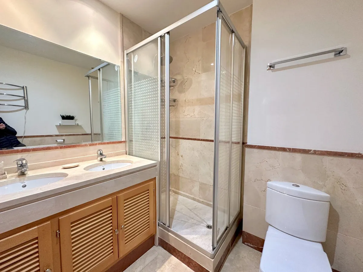 c9e43fca-191e-4b68-b04f-c9b0eb3e7697