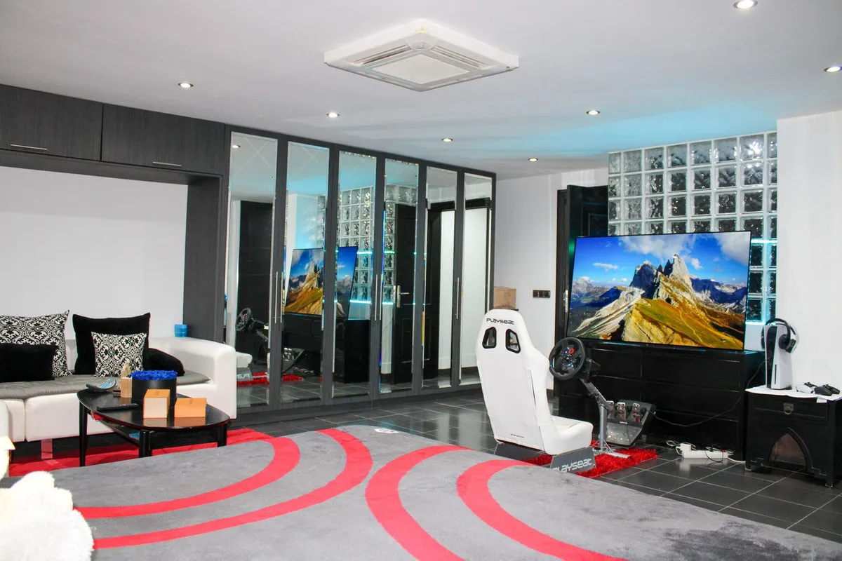 9ffffb89-328a-434b-98dc-38934bd95070