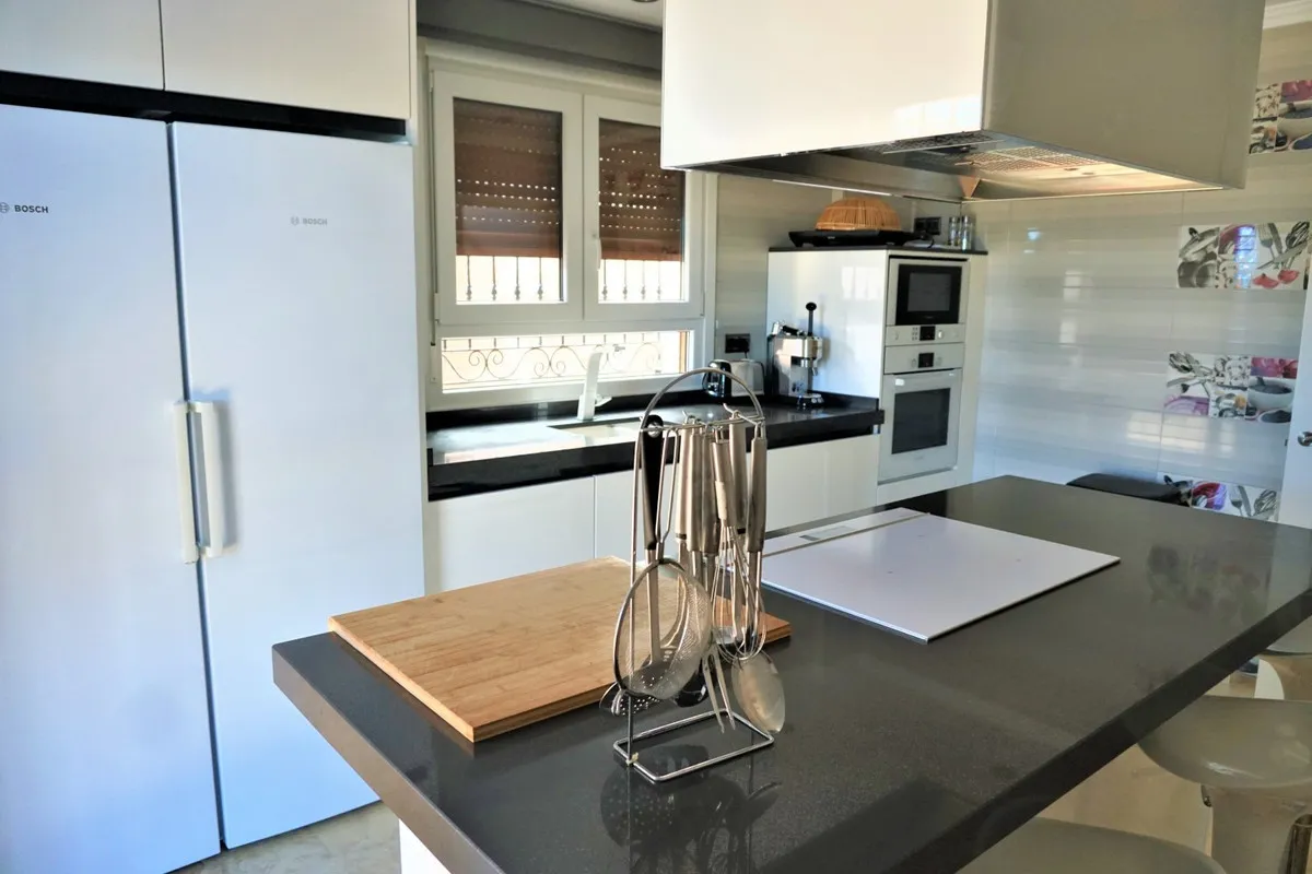 8dcb6071-9a1b-42df-a7bf-00fc5118af37