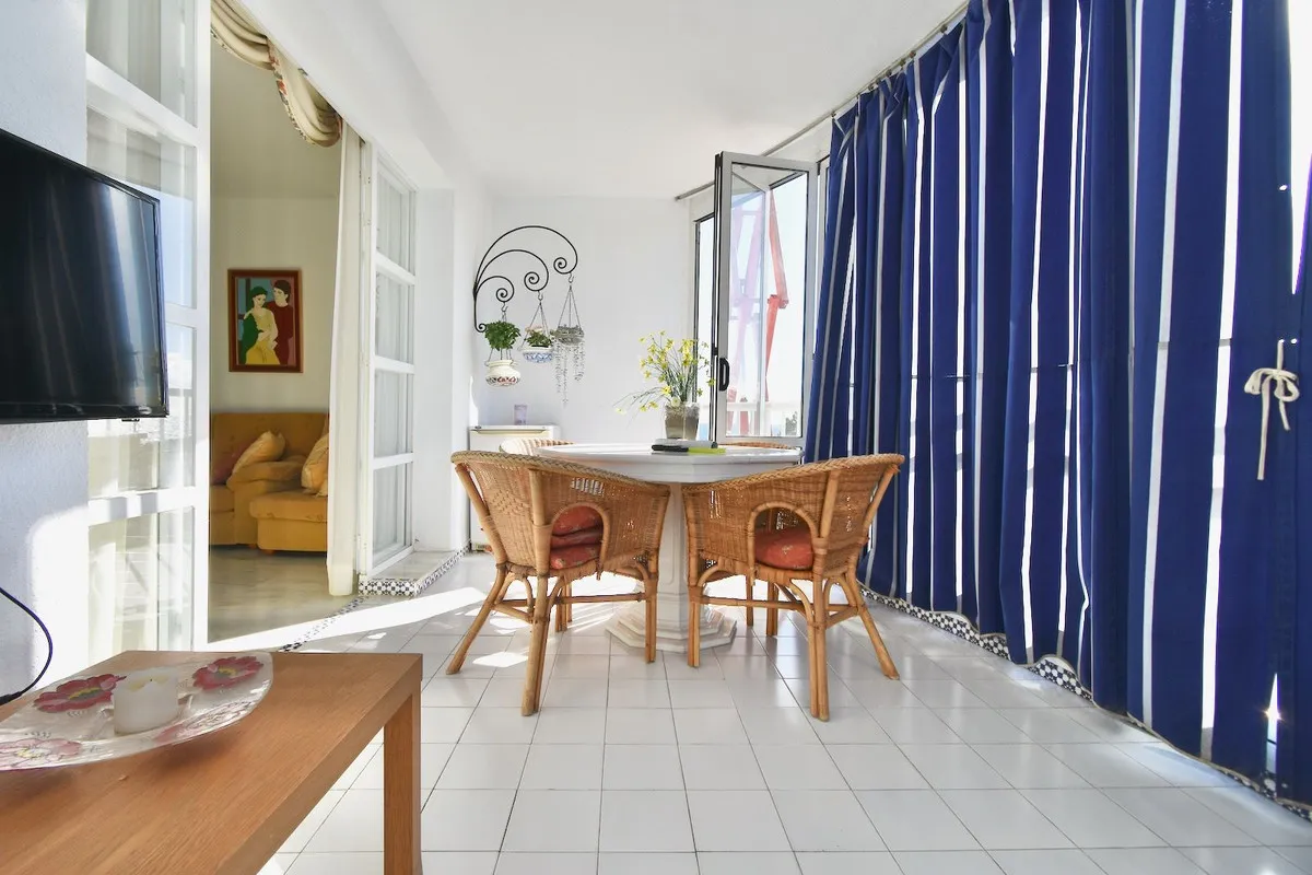 d5d8b042-ceee-498f-a5e6-cccf074d51bc