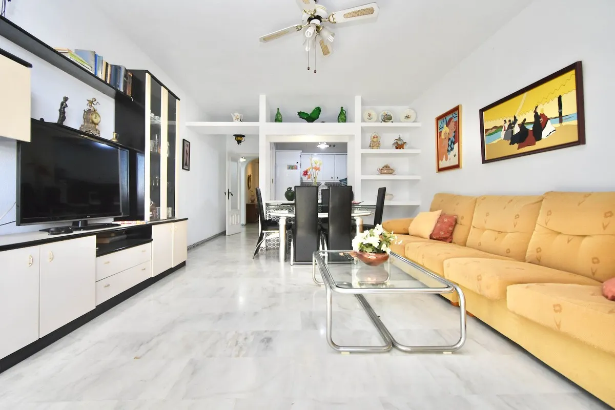 f97d102b-01e4-493e-bc65-e8f97543a8e3