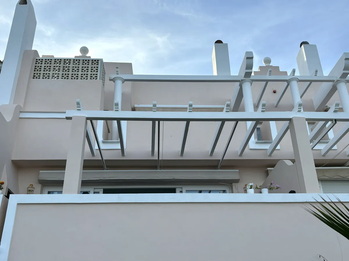 60b34e8c-0eb1-4c1e-86c8-69b229d06682