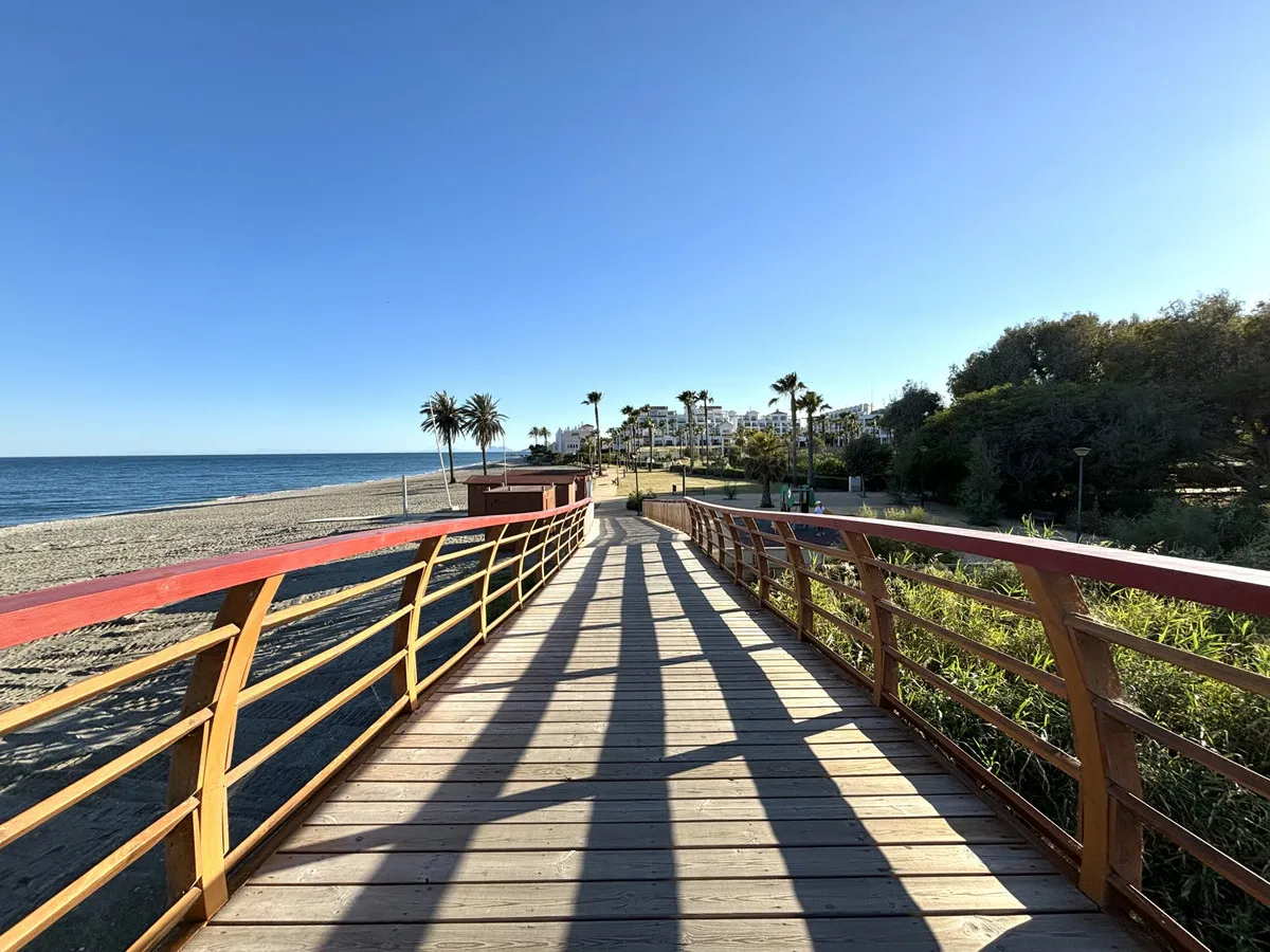 6730c312-32fb-4ab5-a9f7-65e91f144f23