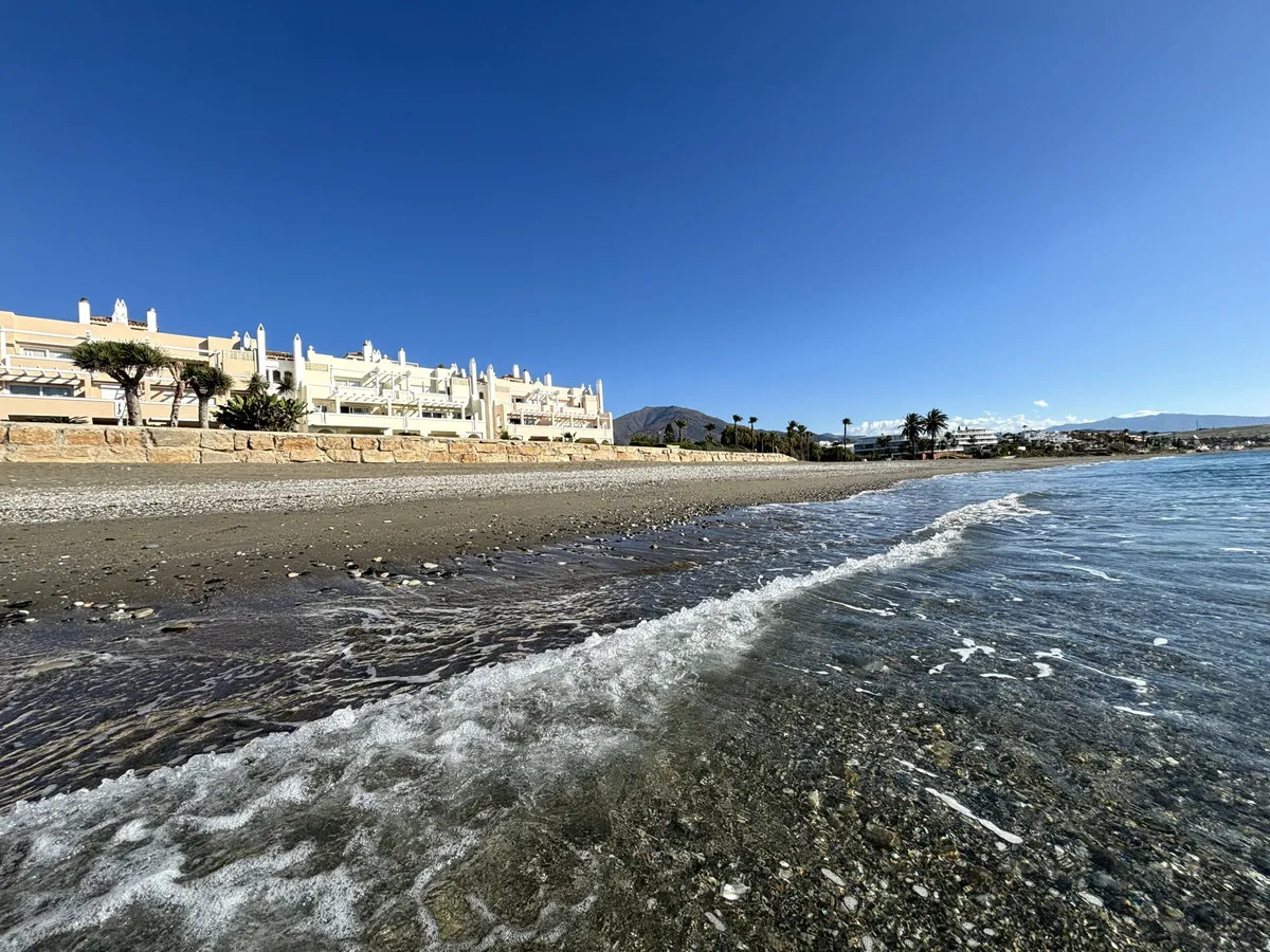 8e5f4c83-22e6-4e26-a808-0d81f0deee46