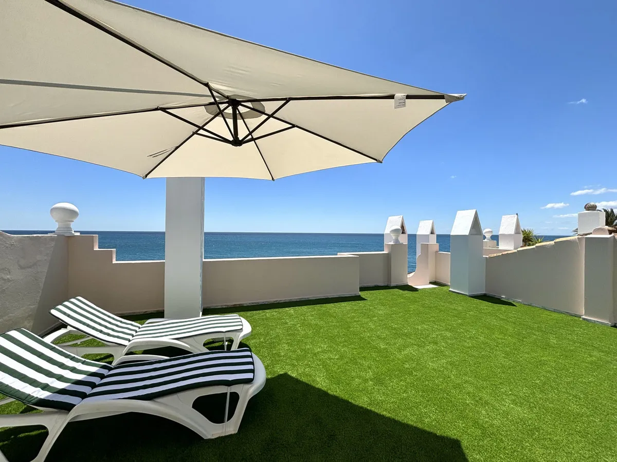 b4eba805-e012-4daf-bf98-8e069786315f