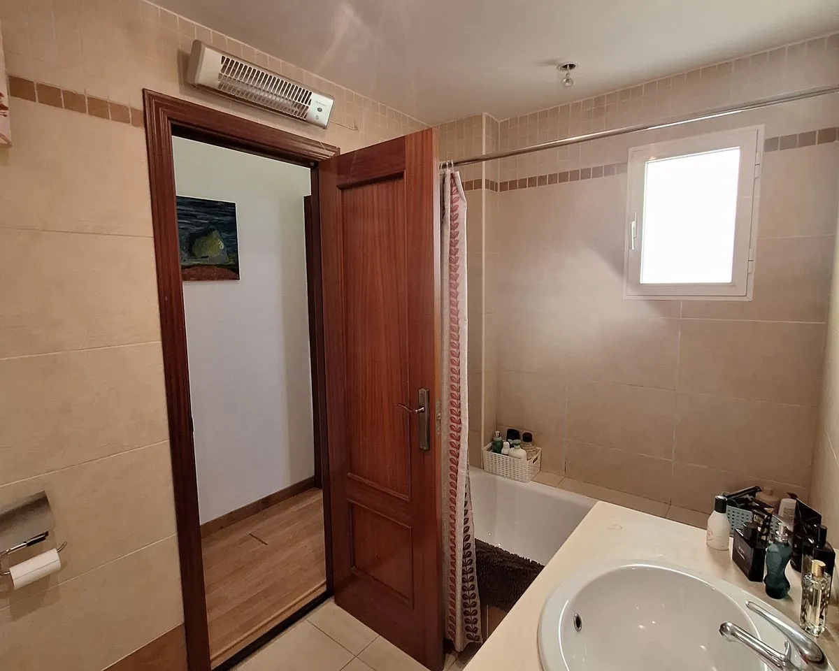 7f467a0a-6078-406d-a90b-5b714f9e482c