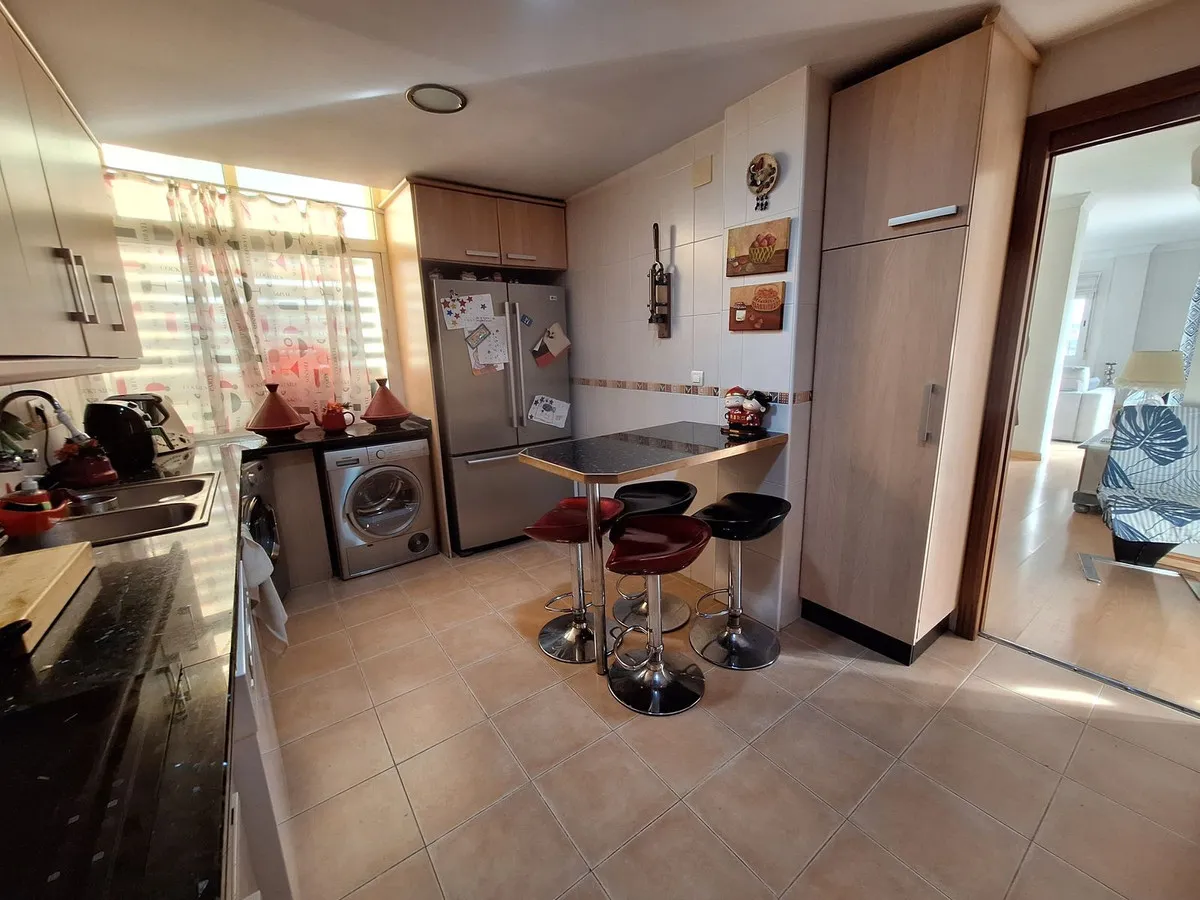 ead404b4-e8d0-4d5b-bcbf-eb26f461898a