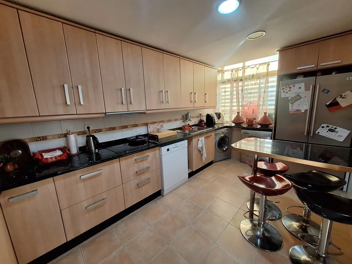 edc4e8b7-6ce9-472f-b6a6-986243aa4940