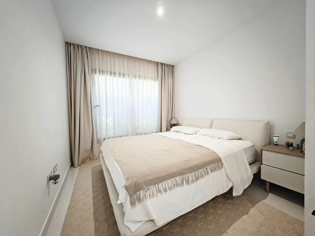 23b56ebe-3b70-4031-9ad3-0befe904dbf1