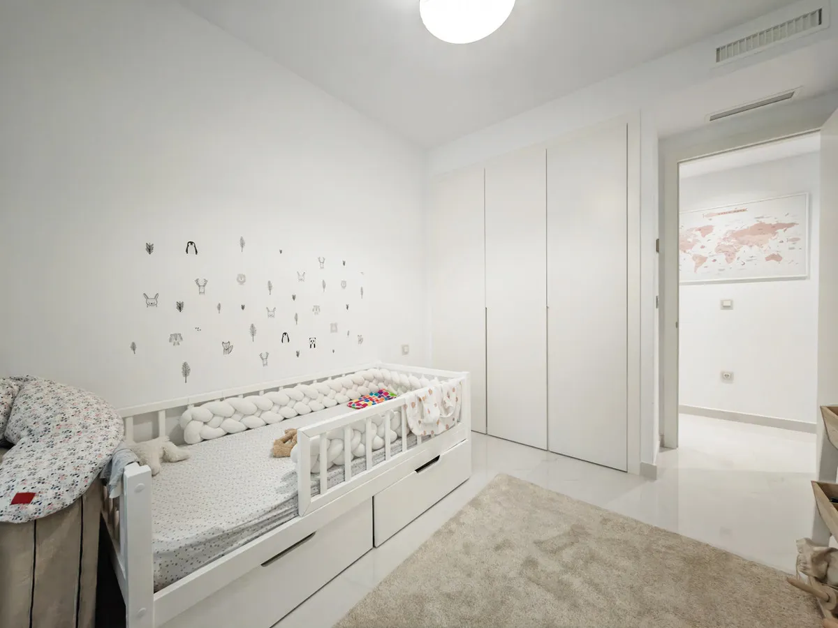 7d754ff5-6420-4d15-b534-8b3c47201984