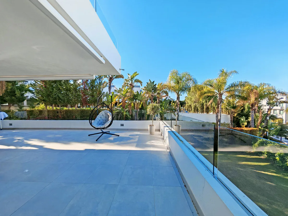 e08d63bb-3810-4f0e-9c9d-1231e51bd573