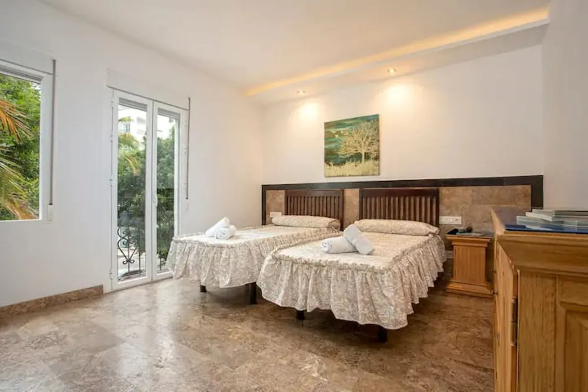 eeb2ea20-71b3-4b2d-8bff-125413ceb302