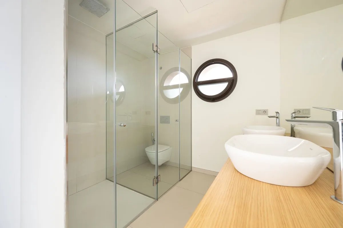 3e506ea2-03db-4091-ae0a-e56a4ab99e12