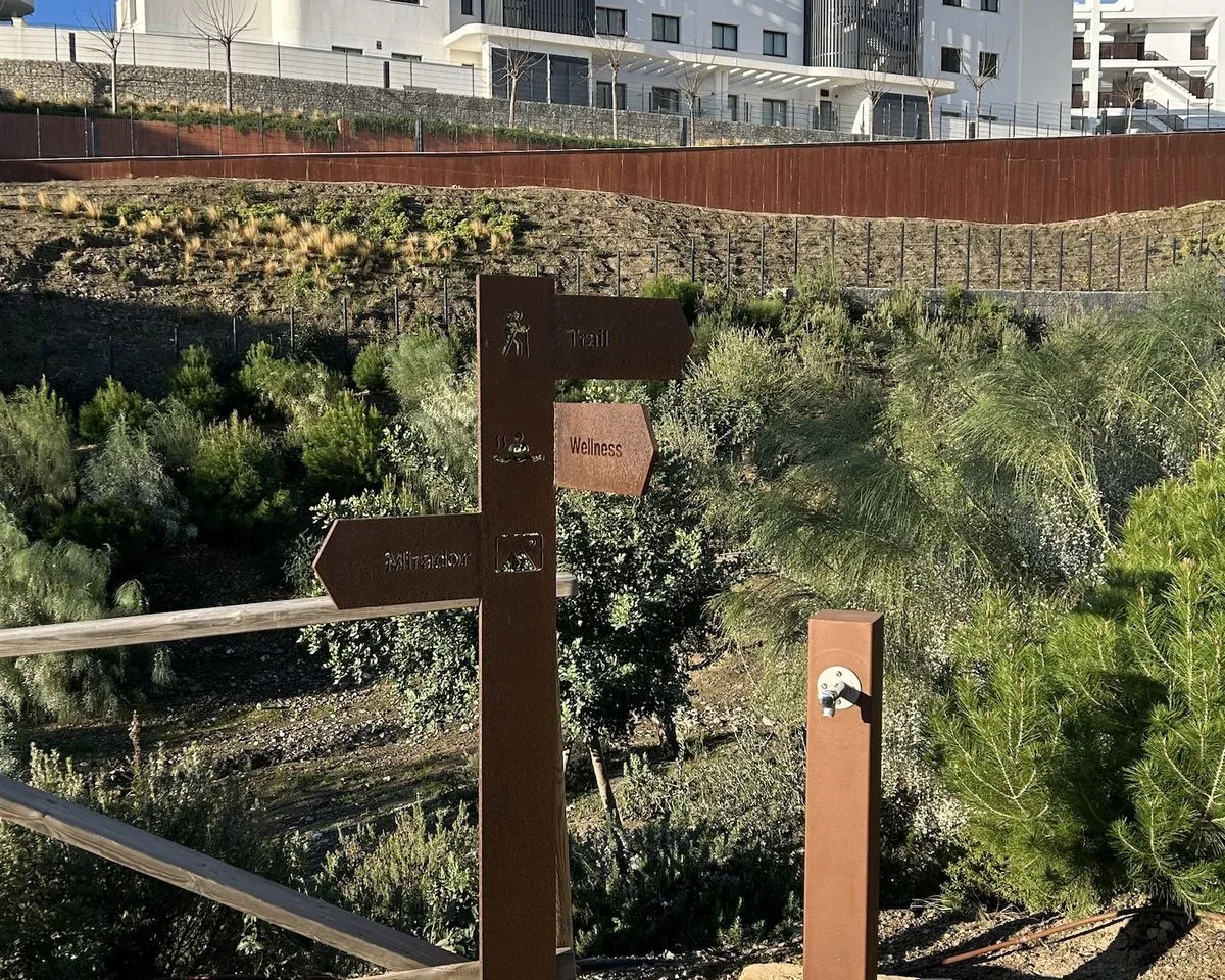 0ad4a97e-a7c9-464c-856a-fa5edf780e2f