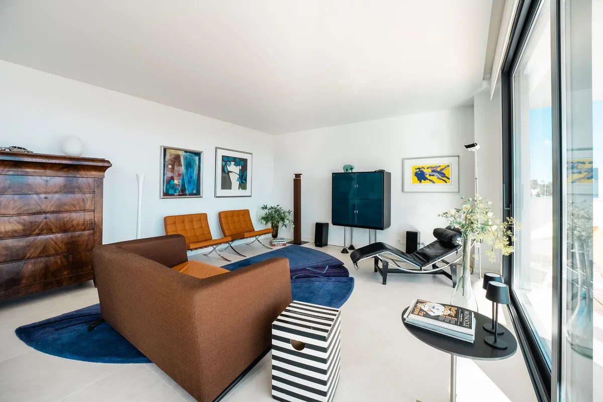 1ea4583e-3ef8-4e52-813b-d09accbb247f