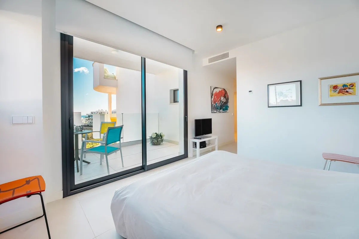 335500f9-8252-456c-bc2f-e10fff9dbe87