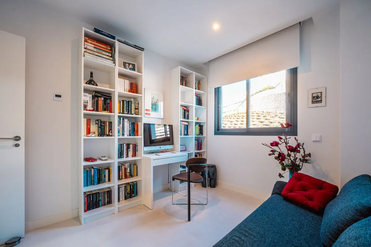 9a9febe9-822a-436c-88a0-267e723d5849