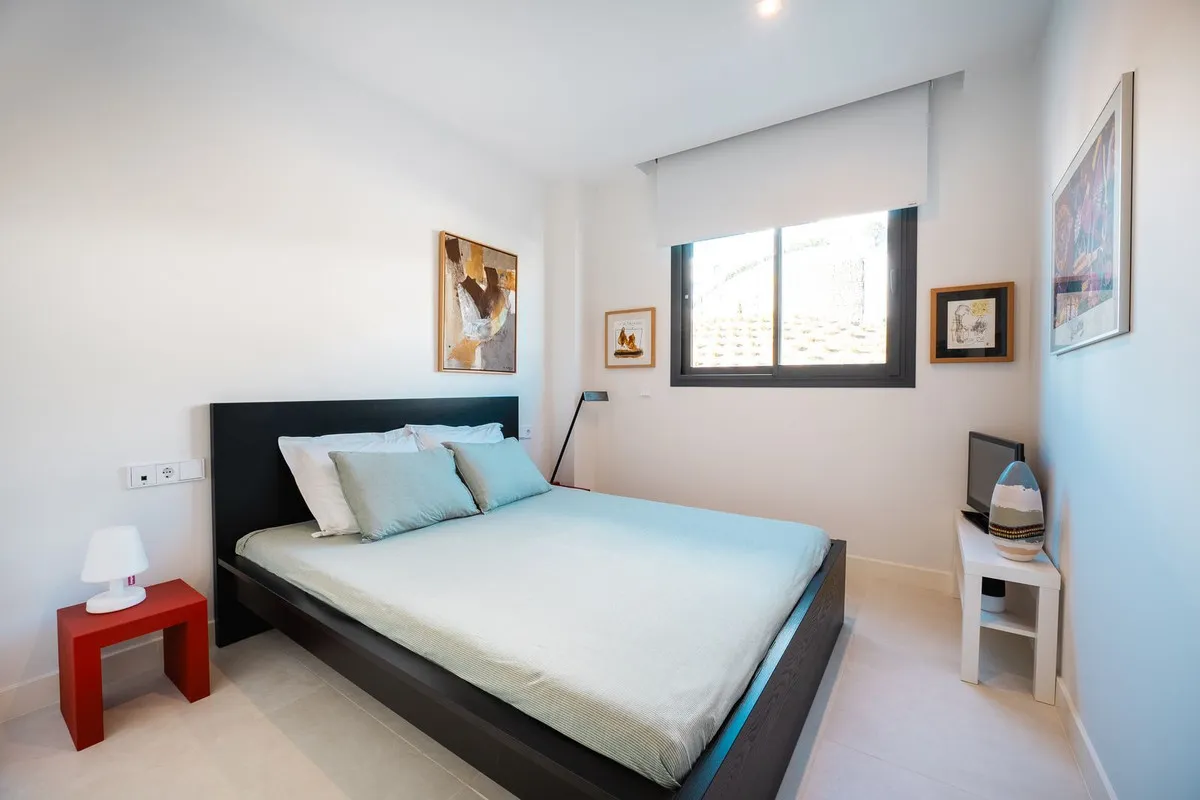 a8165a36-8b2d-4f2a-bbca-eef40d8c4edd