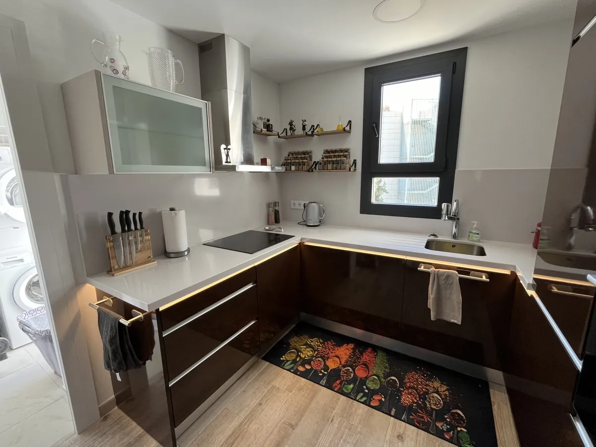 5aec6667-16d8-4909-b3f5-efb08efb1b50