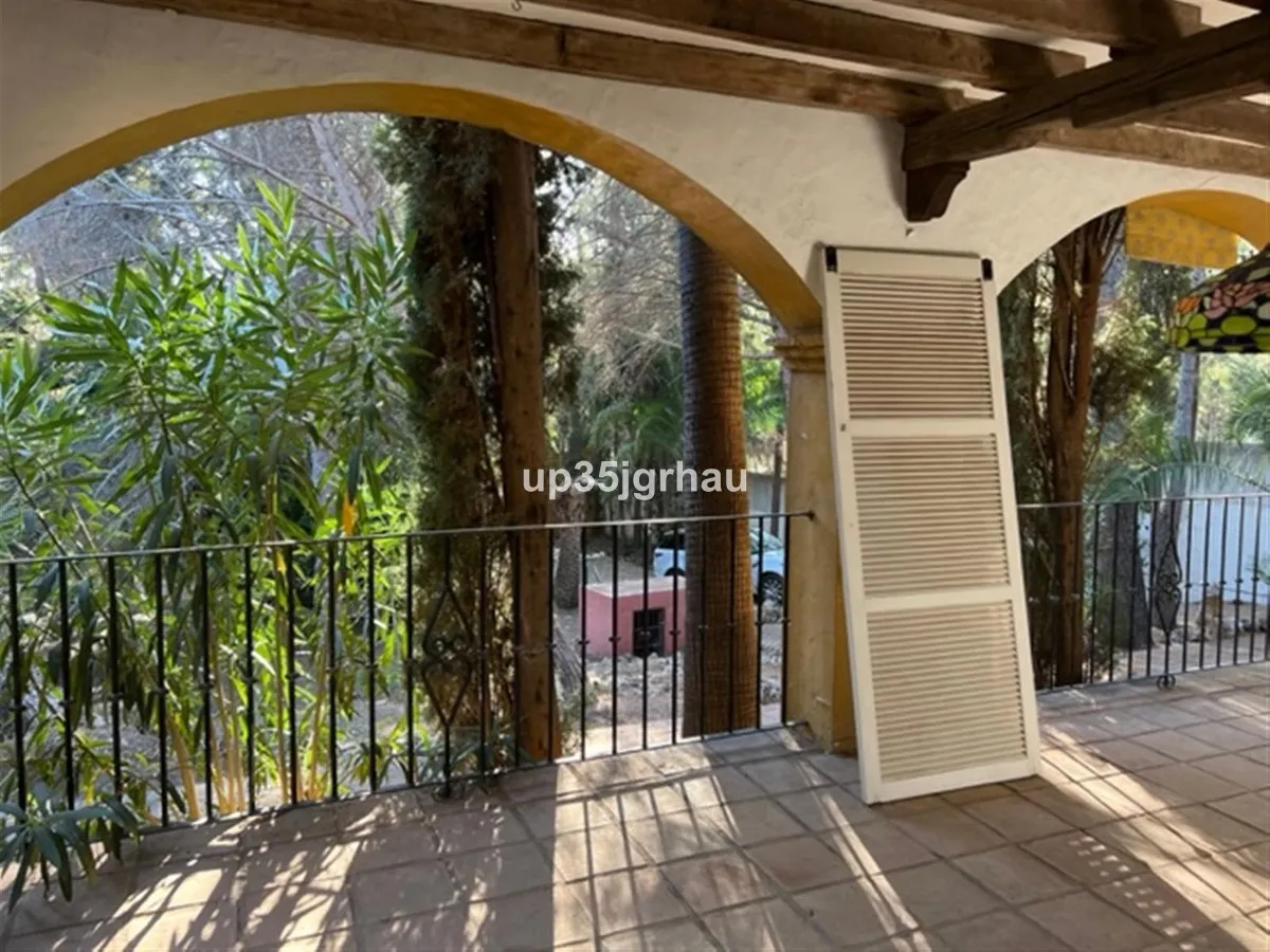 0d32d84a-ad99-4013-a0e8-10f78336fd80