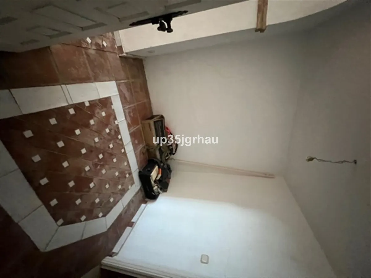 483b557a-1aae-46ac-99dd-f45432d6fc76