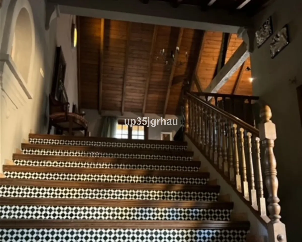 6cc44263-3c49-4a79-9ea6-2c59bc7810e3